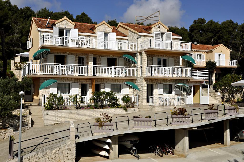 Hotel San Rocco Lumbarda Exterior foto